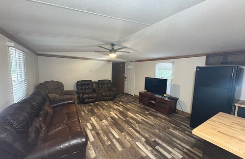 Ashley Oaks House | Windrock Hills -Direct Trail Access 3BR Retreat.