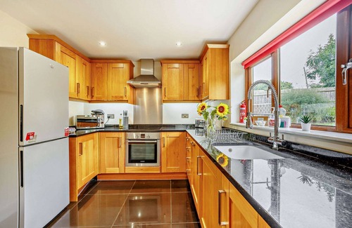Chipping Norton House | Windrush - Large House with Stunning Rural Views