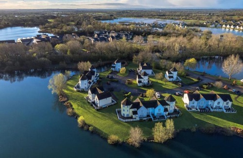 South Cerney House | Windrush Turret Lodge