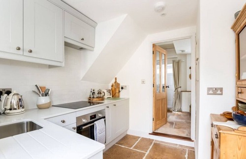 Chipping Norton House | Windsor Cottage - Bolthole in the heart of CN