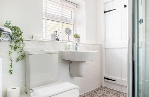 Chipping Norton House | Windsor Cottage - Bolthole in the heart of CN!