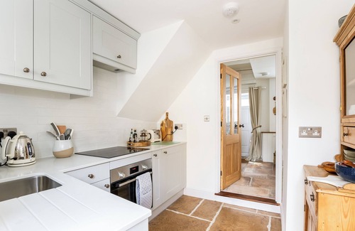 Chipping Norton House | Windsor Cottage-Bolthole in heart of CN