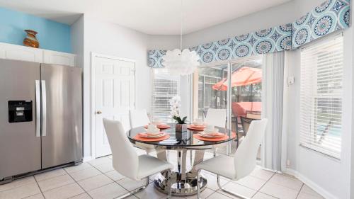 Windsor Hills House | Windsor Hill 6BR South-facing Pool/Spa Near Disney