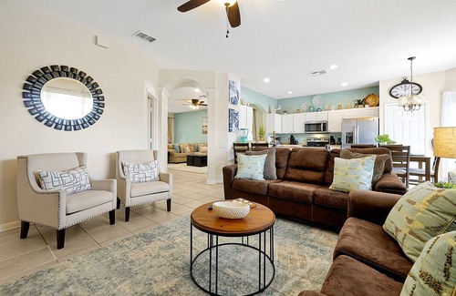 Windsor Hills Villa | Windsor Hills Resort 6 Bedroom South Facing Pool/Spa Home Steps to the Magic