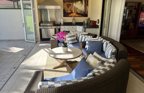 East Naples Villa | Windstar an exlusive community on Naples Bay! Well appointed 3 bed 2 bath villa