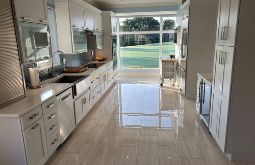 East Naples Villa | Windstar an exlusive community on Naples Bay! Well appointed 3 bed 2 bath villa