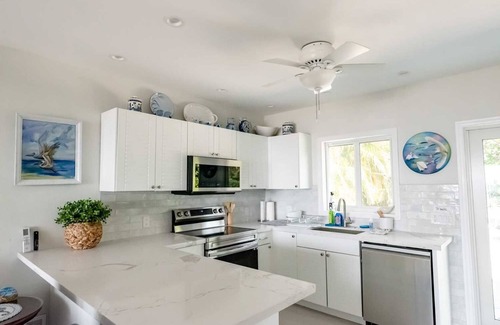 Summerland Key House | Windswept Beach