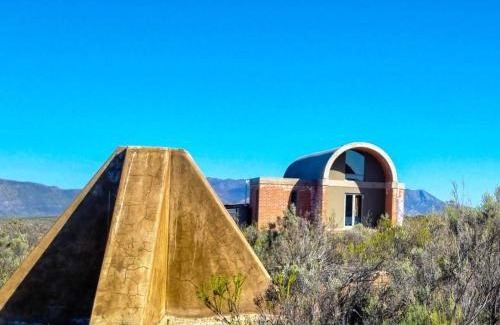 Scheepersrus Villa | Windvogels - Off Grid Luxury Accommodation