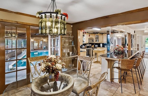 Highland House | Windy Point Estate - On Lake Istokpoga-5bdr. 5 1/2bath 7 beds. Amazing grounds