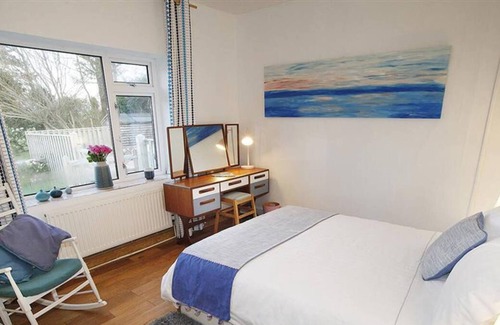 Port-Eynon House | Windy Ridge in the beautiful Swansea