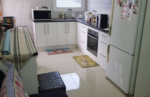 Huntfield Heights Bed & Breakfast | Wine Beach River. Perfect for McLaren Vale district or kms of sandy beaches