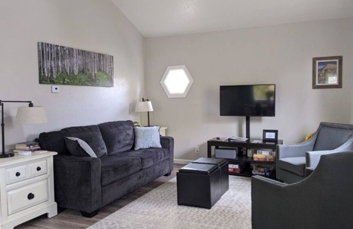 Clifton Apartment | Wine Country Cottage! Easy access to wineries, hiking, biking - pet friendly!