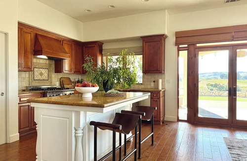 Paso Robles House | Wine Country Escape w/Views + Wine Cellar & Gym | Caterina Dusi Vineyard