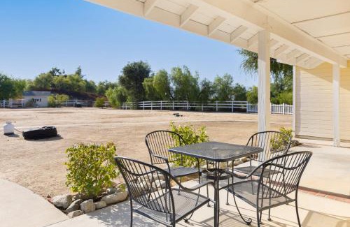 Temecula House | Wine Country Retreat Gorgeous Views Minutes to Wineries