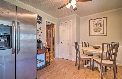 Dahlonega House | Wine Country Retreat w/Fire Pit + Sunroom!