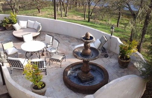 Pope Valley Villa | Wine Country Secluded Tuscany Villa