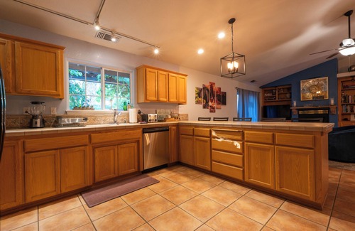 Paso Robles Villa | Wine Country Villa - 9 bedroom, 4 bath, Sleeps 25+