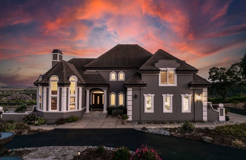 Fairfield Villa | #Wine Country Villa With Breathtaking Views!