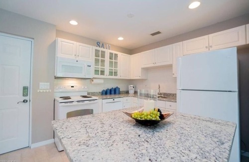 Burnt Store Marina Condo | Wine Down Condo at Burnt Store Marina in Punta Gorda, Florida.