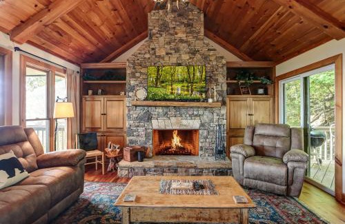 Big Canoe House | Wine Down Cottage - Mountain Views Sip Wine Fireside Watch Netflix Play Golf