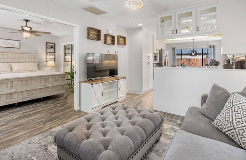 Templeton Cottage | Wine Down Getaway-Near Wineries & Tin City