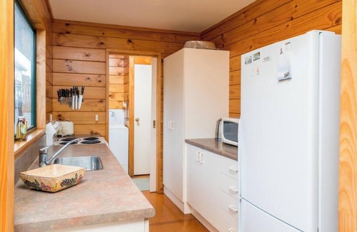 Mangawhai House | Wine Downtime - Mangawhai Holiday Home