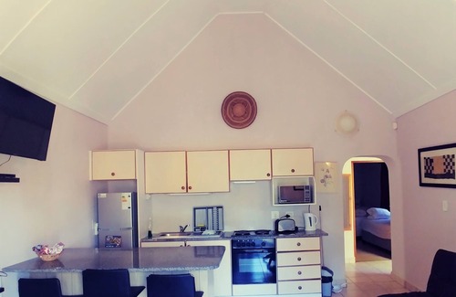 Somerset West House | Winelands Villa Guesthouse