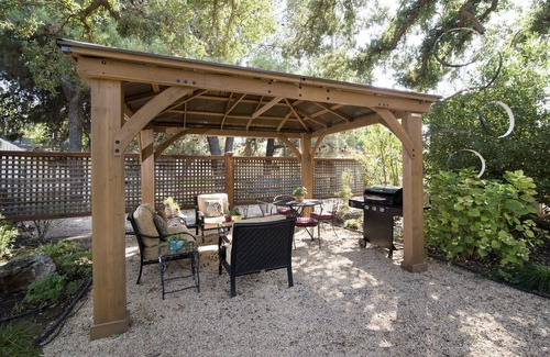 Paso Robles House | Winemakers Porch Incredible Home nestled in a vineyard