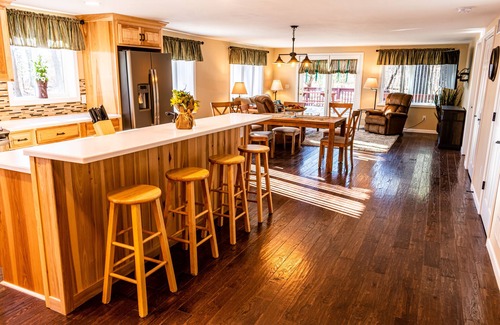 Wisconsin Dells House | Winery House