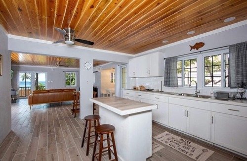 Governor's Harbour House | Winfield Manor 3 Bedroom Home