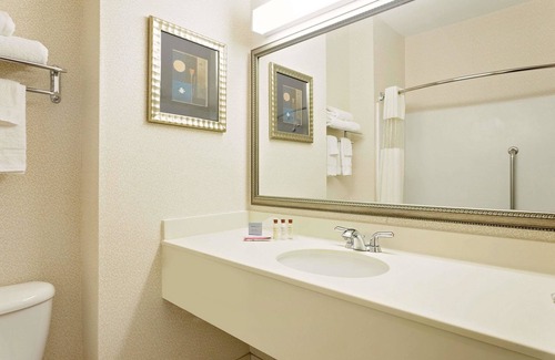 Destin Hotel | Wingate by Wyndham - Destin FL