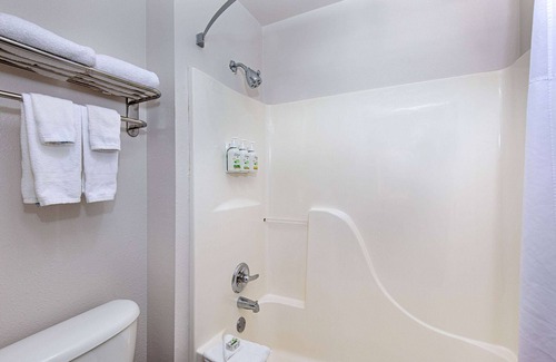 Hattiesburg Hotel | Wingate by Wyndham Hattiesburg