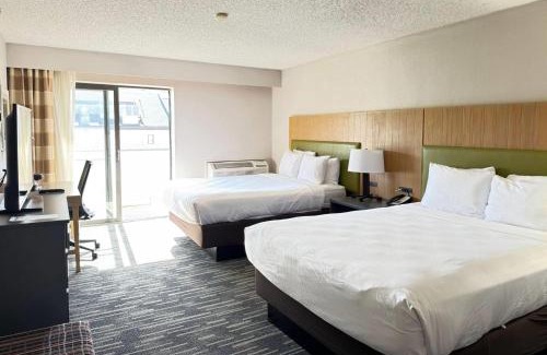 Highlands Hotel | Wingate by Wyndham Lincoln Airport East I-80