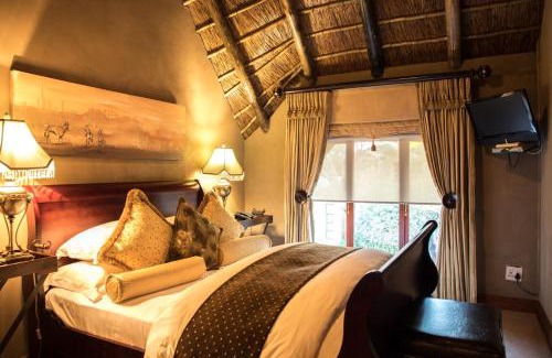 Silver Lakes Bed & Breakfast | Wings and Water Guesthouse on 57 Nicklaus Street