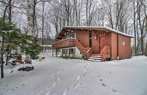 Stratton Mountain House | Winhall Home with Sauna Less Than 1 Mi to Stratton Mountain!