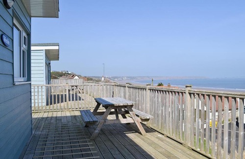 Filey House | Winkle Cabin- 25063