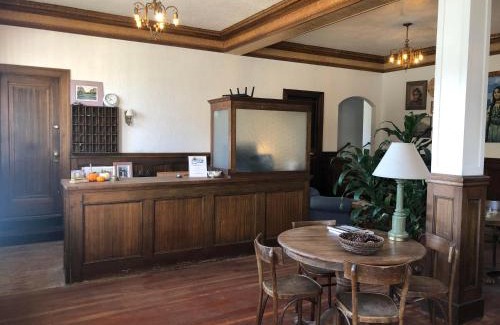 Independence Hotel | Winnedumah Hotel