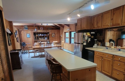 Meredith Cabin | Winona Shores Oar'asis on Lake Waukewan