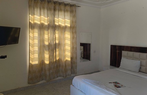 Noida Hotel | Winsome Residency