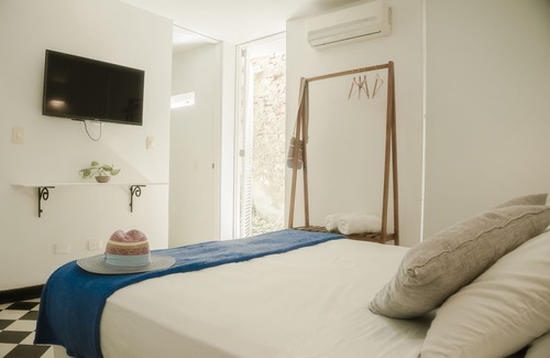 Barrio Centro House | Winsome Room With Pool at a Colonial House
