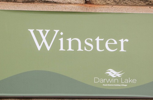 Beeley Apartment | WINSTER APARTMENT, family friendly, with a garden in Two Dales