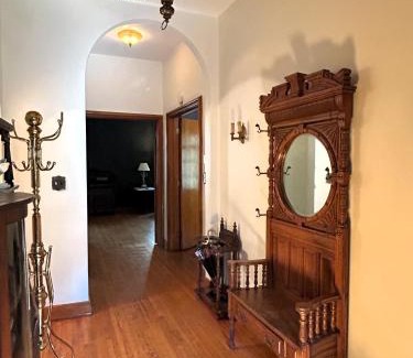 Sherbrooke Apartment | Winston Churchill