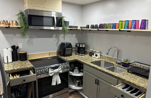 Winston - Salem House | Winston Salem 3Bd 2Ba GAME ROOM mins to Downtown