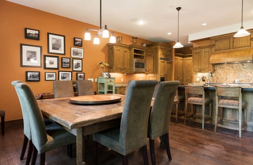 North Park City Cottage | Winter Dates Available! Glorious Cottage, Silver Star #15, with Private Hot Tub