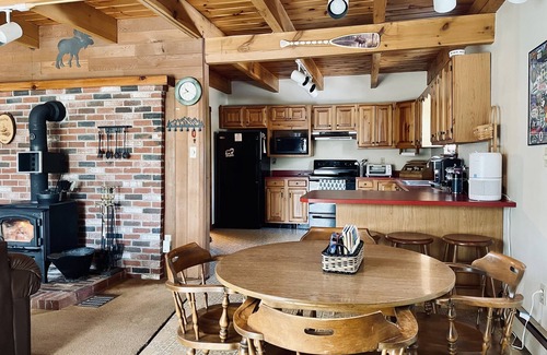 Kimball Lake Shores House | Winter getaway - skiing, cozy wood stove