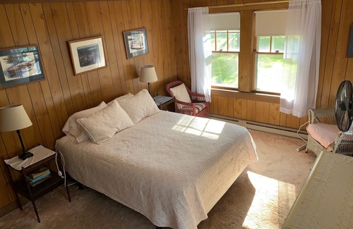 Wolfeboro Villa | Winter Harbor Lakefront Home Accommodates 15 - Linens Provided!