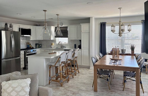 Beach Haven West House | Winter Rental 9/15-5/15/26- 4 bed 3 bath immaculate home