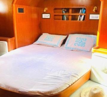 Municipality of Hoorn Boat Rental | Winter Sailing with your friends or stay only in cosy oceangoing yacht For more fun