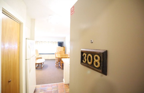 Waterville Valley Condo | Winter Vacation Condo at Inns of Waterville Valley, NH! (308)