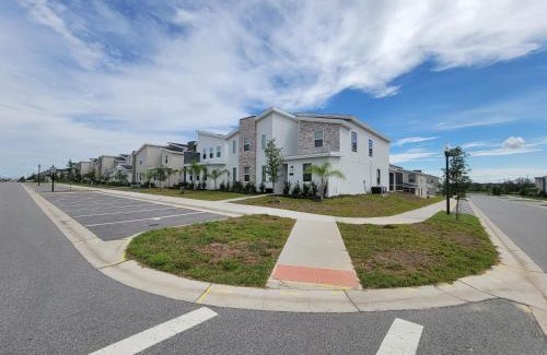 Four Corners House | Winterfield ChampionsGate 1265